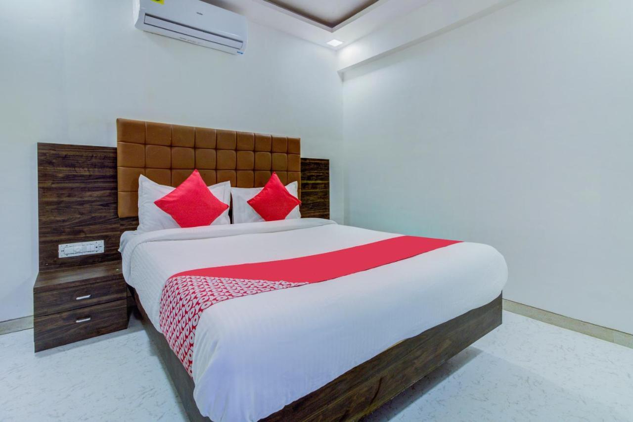 Hotel Golden Palace Lodging And Boarding Thane Exterior foto